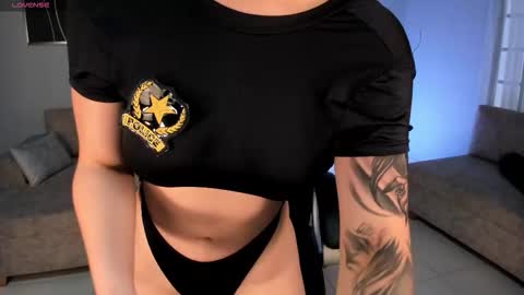  Donna Stonne  online show from October 2025 09:16:02 PM