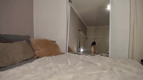 Snapshot of dontcallmeangel_ chatting on March 2025 10:52:02 PM Iara online show from March 2025 10:52:02 PM