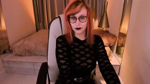 Snapshot of dora_marcelli chatting on December 2024 12:49:01 PM Your Dora Follow me 3 online show from December 2024 12:49:01 PM