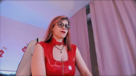 Snapshot of dora_marcelli chatting on January 2025 12:37:01 PM Your Dora Follow me 3 online show from January 2025 12:37:01 PM