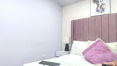 Anny online show from February 2026 12:42:01 PM