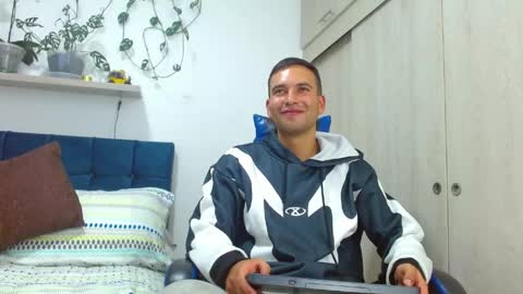 Snapshot of dorian_h chatting on April 2026 10:51:02 PM dorian_h online show from April 2026 10:51:02 PM