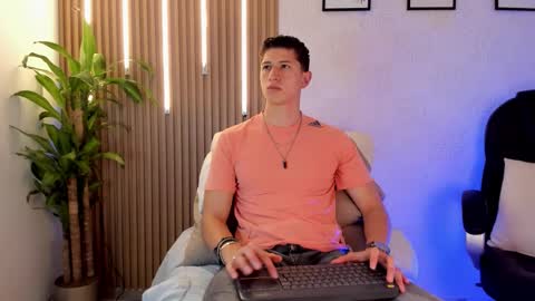 dorian_mystery online show from November 2025 02:00:01 AM