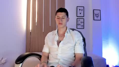 dorian_mystery online show from May 2026 08:14:01 PM