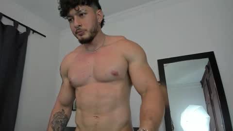 Snapshot of dorianfenix chatting on December 2025 08:05:01 PM Dorian Fenix online show from December 2025 08:05:01 PM