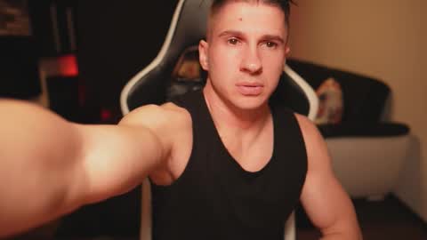 Snapshot of dorianreyes chatting on November 2025 12:54:02 AM Dorian Reyes online show from November 2025 12:54:02 AM