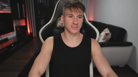 Snapshot of dorianreyes chatting on November 2025 10:32:02 PM Dorian Reyes online show from November 2025 10:32:02 PM