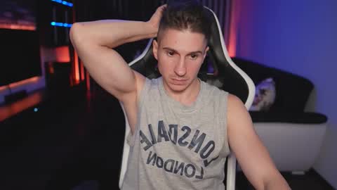 Snapshot of dorianreyes chatting on November 2025 01:15:01 AM Dorian Reyes online show from November 2025 01:15:01 AM