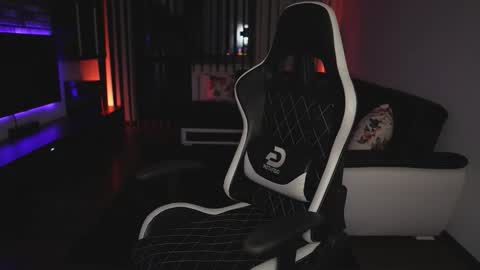 Snapshot of dorianreyes chatting on November 2025 02:11:01 AM Dorian Reyes online show from November 2025 02:11:01 AM