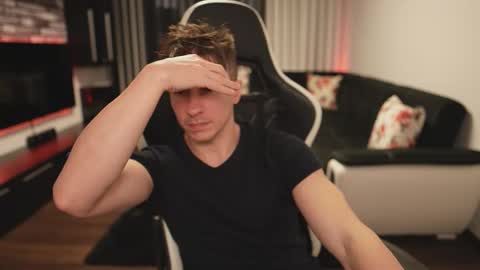 Snapshot of dorianreyes chatting on December 2025 10:51:01 PM Dorian Reyes online show from December 2025 10:51:01 PM