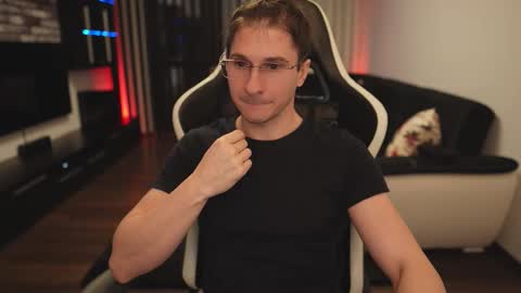 Snapshot of dorianreyes chatting on February 2026 12:47:02 AM Dorian Reyes online show from February 2026 12:47:02 AM