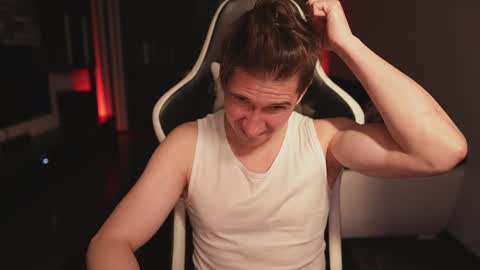 Dorian Reyes online show from May 2026 11:46:01 PM