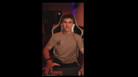 Snapshot of dorianreyes chatting on July 2026 12:52:02 AM Dorian Reyes online show from July 2026 12:52:02 AM