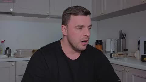 Snapshot of dosilasa chatting on December 2025 09:23:02 PM Sasha online show from December 2025 09:23:02 PM