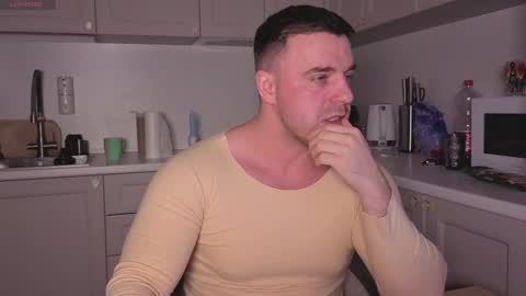 Snapshot of dosilasa chatting on January 2026 06:22:02 PM Sasha online show from January 2026 06:22:02 PM