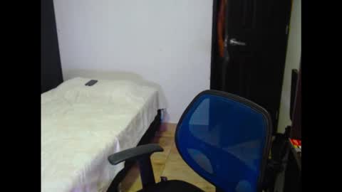 Snapshot of dostoyrodia_34 chatting on March 2026 04:09:02 AM will online show from March 2026 04:09:02 AM