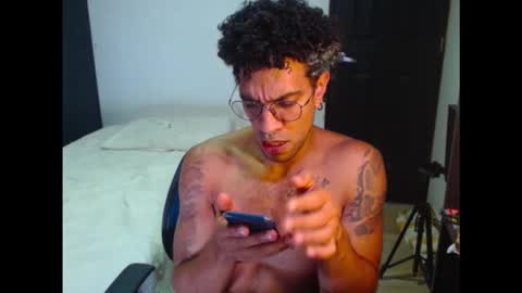 Snapshot of dostoyrodia_34 chatting on March 2026 02:04:01 AM will online show from March 2026 02:04:01 AM