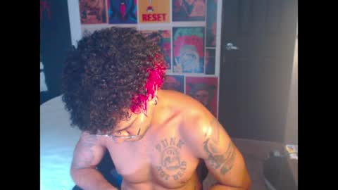 Snapshot of dostoyrodia_34 chatting on April 2026 05:43:01 PM will online show from April 2026 05:43:01 PM