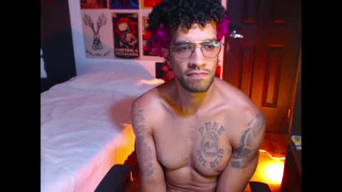 Snapshot of dostoyrodia_34 chatting on April 2026 11:20:02 PM will online show from April 2026 11:20:02 PM