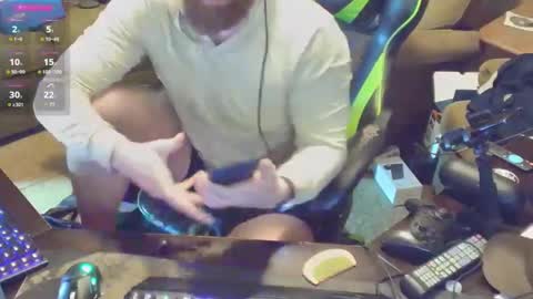 DotYourEyezez  online show from February 2025 12:47:01 PM