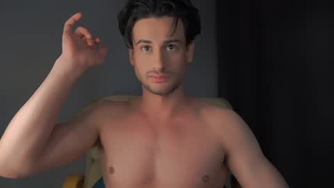 Snapshot of double_luckystrike chatting on December 2024 05:11:01 PM Keen online show from December 2024 05:11:01 PM