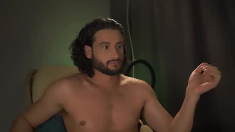 Snapshot of double_luckystrike chatting on November 2025 08:30:01 PM Keen online show from November 2025 08:30:01 PM