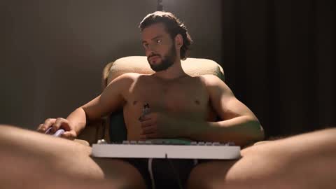 Snapshot of double_luckystrike chatting on February 2026 07:58:02 PM Keen online show from February 2026 07:58:02 PM