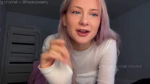 Lana  Eva  dont forget to give us a thumb up online show from October 2025 02:55:01 AM