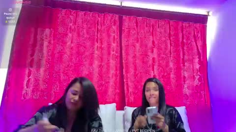 Double Delight online show from April 2026 09:17:01 PM