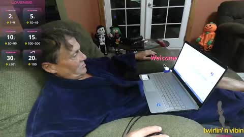 Double Trouble online show from October 2025 04:27:01 AM