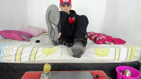 Snapshot of douglas_gallegos chatting on December 2024 04:48:02 AM douglas_gallegos online show from December 2024 04:48:02 AM