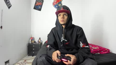 Snapshot of douglas_gallegos chatting on January 2025 03:56:02 AM douglas_gallegos online show from January 2025 03:56:02 AM