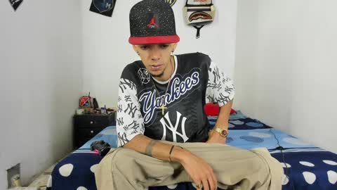 Snapshot of douglas_gallegos chatting on January 2025 01:50:01 AM douglas_gallegos online show from January 2025 01:50:01 AM