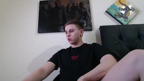 draco_boy2000 online show from December 2024 07:07:02 PM