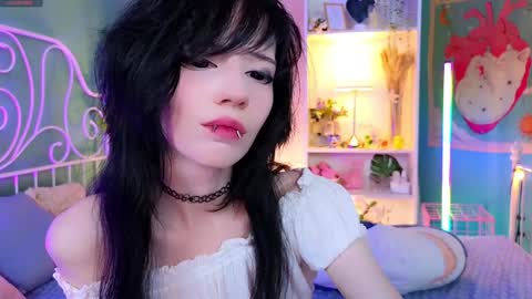 Snapshot of draculaura_ chatting on December 2024 09:13:01 PM Draculaura online show from December 2024 09:13:01 PM