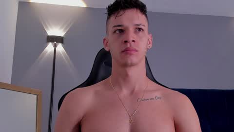 drake_carter1 online show from December 2024 11:49:02 AM