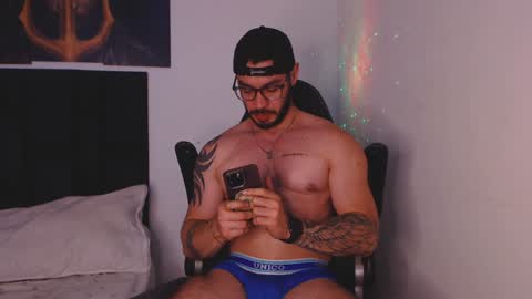 Snapshot of drake_cole11 chatting on December 2024 12:02:01 AM drake_cole11 online show from December 2024 12:02:01 AM