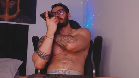 Snapshot of drake_cole11 chatting on December 2024 03:33:02 PM drake_cole11 online show from December 2024 03:33:02 PM