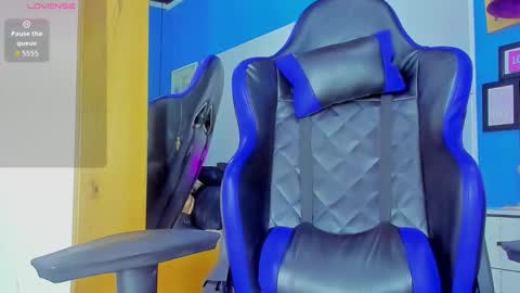 ---Drake--- online show from September 2025 12:01:02 AM