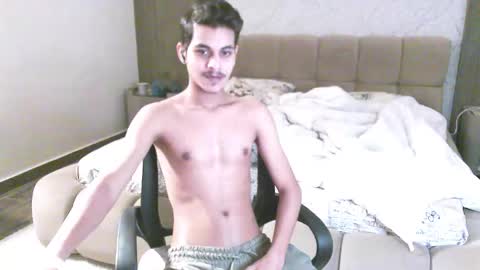 Snapshot of drake_runner chatting on December 2025 06:19:01 AM Drake online show from December 2025 06:19:01 AM