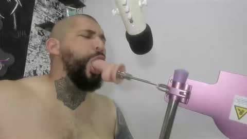 drake whitee Independent Model online show from November 2025 04:34:01 AM