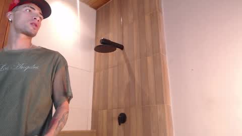 Snapshot of drakeneumann chatting on February 2025 09:55:02 AM Drake Neuman online show from February 2025 09:55:02 AM