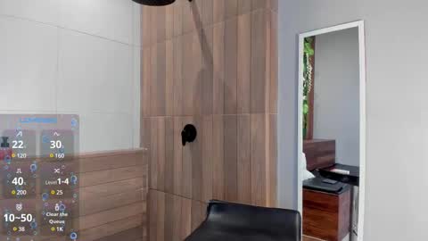 Snapshot of drakeneumann chatting on March 2025 07:57:02 AM Drake Neuman online show from March 2025 07:57:02 AM