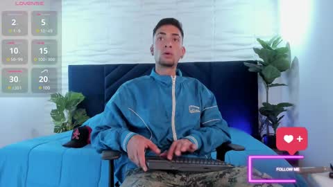 Snapshot of drakeneumann chatting on March 2025 03:34:01 AM Drake Neuman online show from March 2025 03:34:01 AM