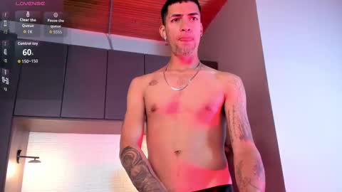 Snapshot of drakeneumann chatting on October 2025 03:45:01 AM Drake Neuman online show from October 2025 03:45:01 AM