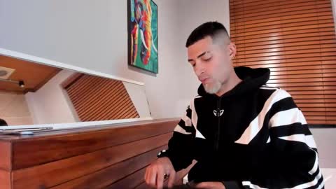 Snapshot of drakeneumann chatting on October 2025 04:00:02 AM Drake Neuman online show from October 2025 04:00:02 AM