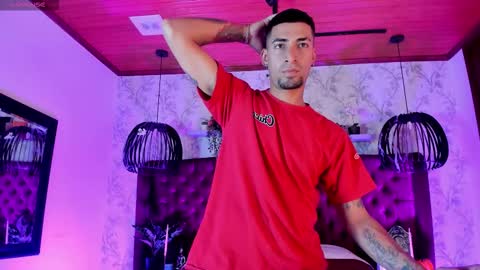 Snapshot of drakeneumann chatting on November 2025 03:52:02 AM Drake Neuman online show from November 2025 03:52:02 AM