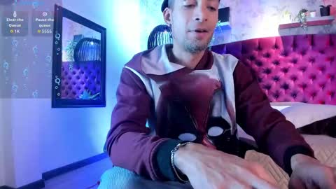 Snapshot of drakeneumann chatting on November 2025 04:00:02 AM Drake Neuman online show from November 2025 04:00:02 AM