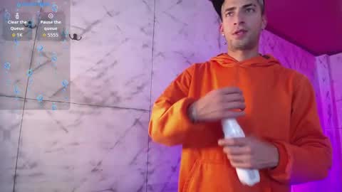 Snapshot of drakeneumann chatting on November 2025 03:50:01 AM Drake Neuman online show from November 2025 03:50:01 AM