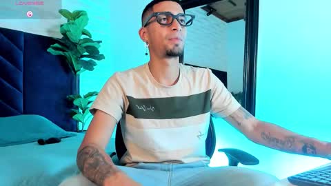 Snapshot of drakeneumann chatting on January 2026 03:34:01 AM Drake Neuman online show from January 2026 03:34:01 AM